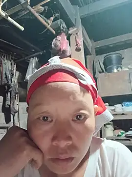 girl-hot2x online show from 05/27/26, 10:18