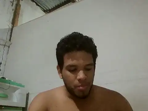 Snapshot of josecamsex27 chatting on 02/10/26, 12:26 josecamsex27 online show from 02/10/26, 12:26