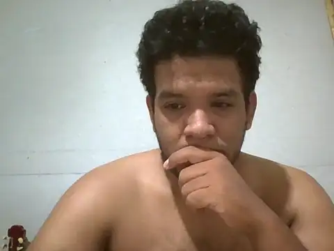 Snapshot of josecamsex27 chatting on 02/20/26, 02:17 josecamsex27 online show from 02/20/26, 02:17