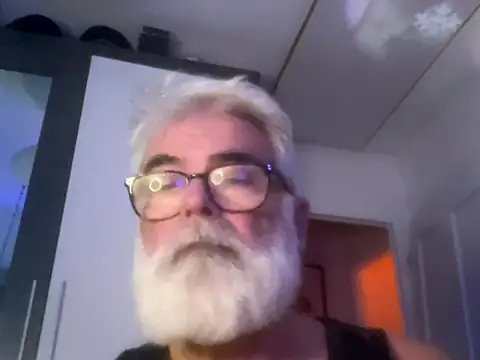 LeatherSdaddy online show from 11/28/25, 04:53