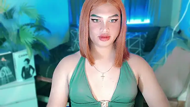 UrGoddess Sofia online show from 12/15/25, 08:29