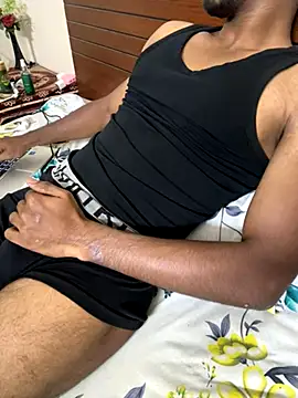 secret-boy12 online show from 11/14/25, 10:58