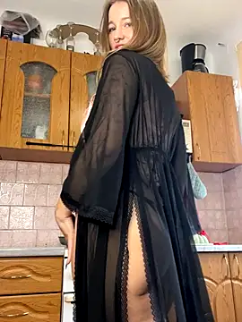 yourladyMary online show from 11/25/25, 02:22