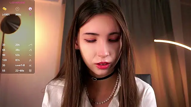 NanceeWestaway online show from 12/15/25, 06:01