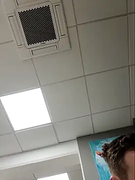 Snapshot of iamhotmodel chatting on 11/18/25, 03:05 iamhotmodel online show from 11/18/25, 03:05