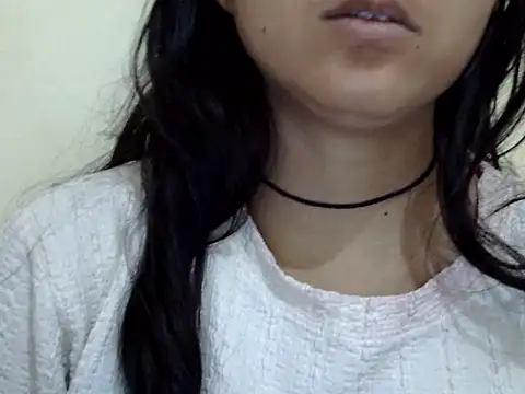 Snapshot of Anika_Singh chatting on 03/04/26, 05:24 Anika Singh online show from 03/04/26, 05:24