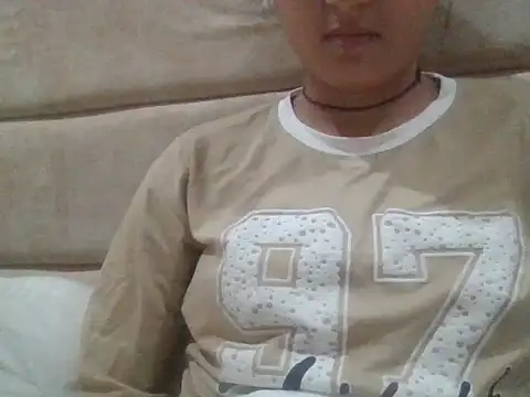 Snapshot of Anika_Singh chatting on 03/14/26, 12:32 Anika Singh online show from 03/14/26, 12:32