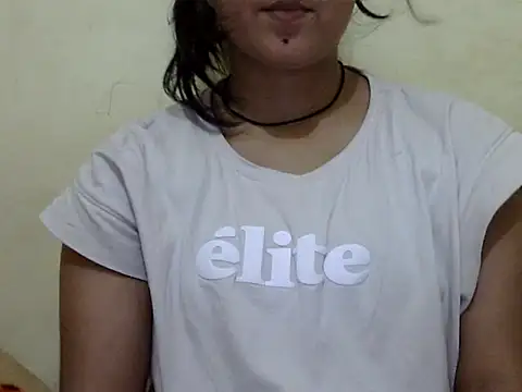Anika Singh online show from 04/28/26, 02:44