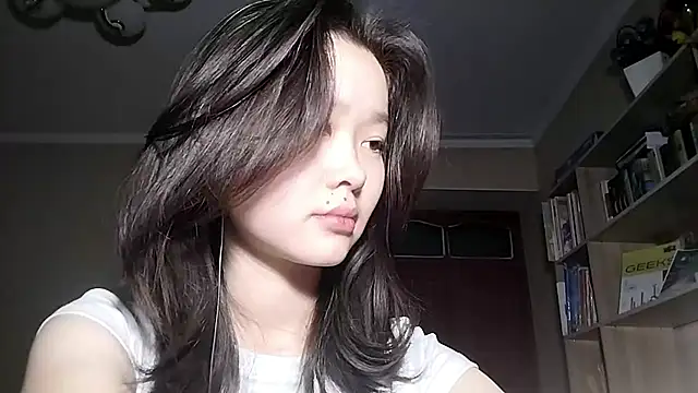 HuldaKye online show from 12/02/25, 12:21