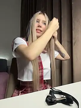 Olivia1Taylor1 online show from 11/27/25, 07:10