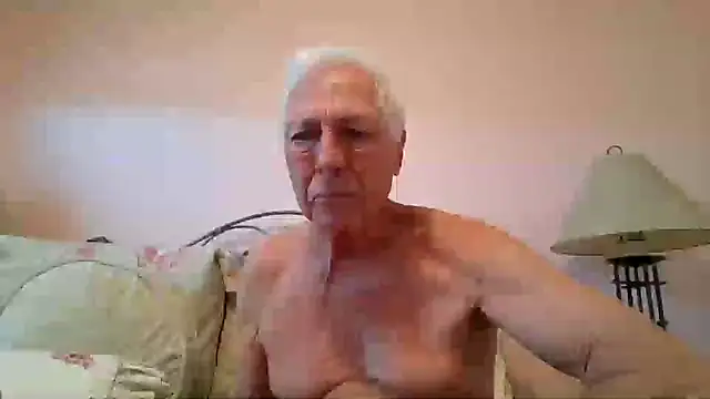 Snapshot of capttp chatting on 04/27/26, 03:21 capttp online show from 04/27/26, 03:21