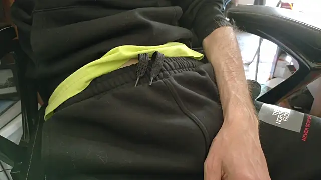 Chrisatmiami online show from 04/18/26, 03:16