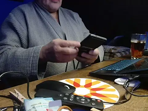 sssuka online show from 02/12/26, 10:16