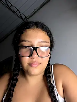 PetiteKattia online show from 01/06/26, 05:00