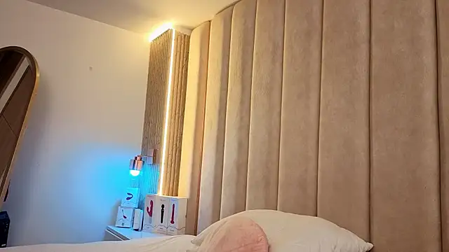 Iamnyxy online show from 04/24/26, 01:02