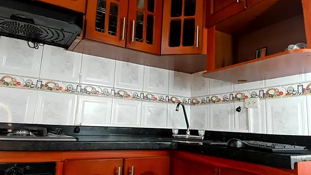 Snapshot of Lucy_Vegas chatting on 02/26/26, 01:21 Lucy Vegas online show from 02/26/26, 01:21