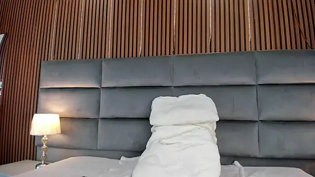 Lucy Vegas online show from 04/23/26, 01:13