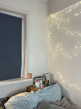 yoyogirlx online show from 02/07/26, 02:10