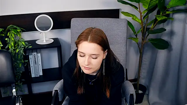 IsaParadiso online show from 11/13/25, 08:35