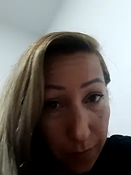 chrystal sl852 online show from 02/22/26, 04:02