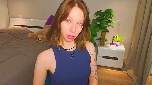 LilyPoetry  online show from 12/14/25, 11:26