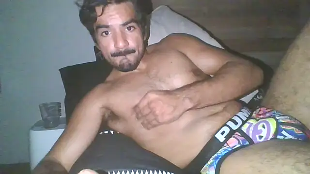 piggylatino online show from 11/20/25, 10:04