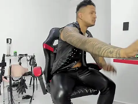 master leather online show from 06/06/26, 05:39