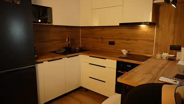 lollabunnn online show from 11/12/25, 04:18