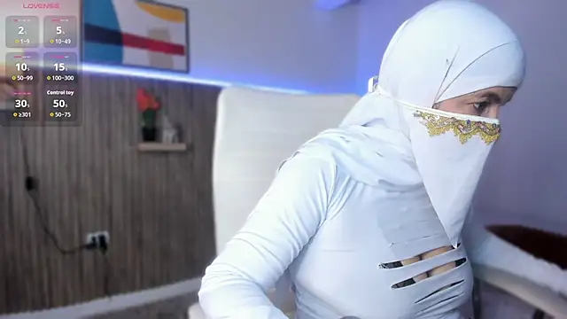 Hannaa Dolly online show from 12/03/25, 02:52