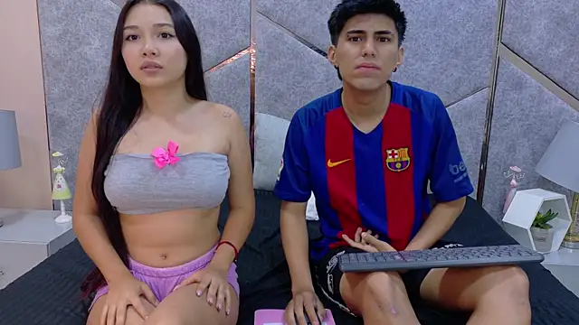 Snapshot of Lily_y_Finn chatting on 11/20/25, 12:05 Lily y Finn online show from 11/20/25, 12:05