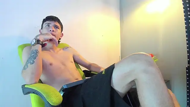 Xanderr owen2 online show from 01/08/26, 07:27