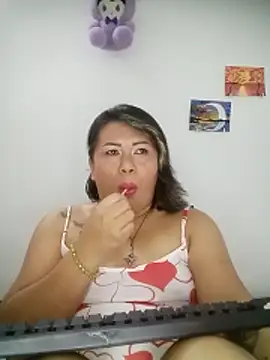 Snapshot of angi_daw chatting on 05/01/26, 03:00 angi daw online show from 05/01/26, 03:00