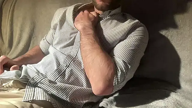 Pmendes98 online show from 11/17/25, 06:57