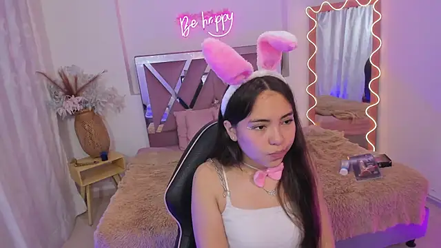 ISABELA TAY online show from 11/22/25, 11:53