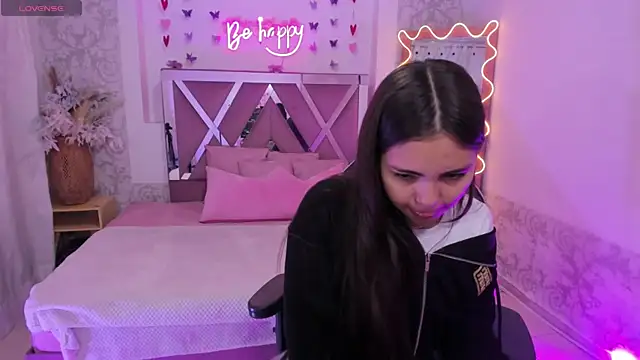 ISABELA TAY online show from 03/25/26, 11:38