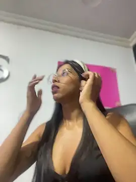 LilaRousse online show from 04/23/26, 10:01