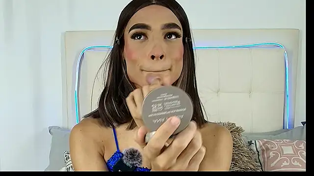 Daphne Hills online show from 02/19/26, 05:53