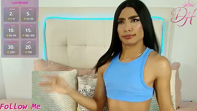 Daphne Hills online show from 04/16/26, 05:47