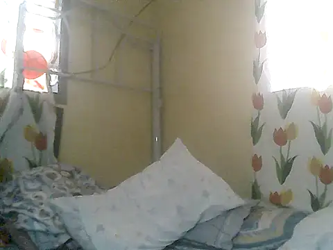 loriepinay46 online show from 04/19/26, 09:30