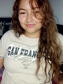 Snapshot of Alixx_01 chatting on 11/23/25, 11:26 Alixx 01 online show from 11/23/25, 11:26