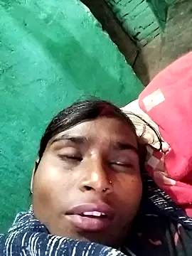 Snapshot of Big_Lovexx chatting on 12/04/25, 06:27 Big Lovexx online show from 12/04/25, 06:27