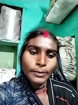 Snapshot of Big_Lovexx chatting on 12/16/25, 07:35 Big Lovexx online show from 12/16/25, 07:35