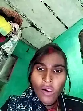 Snapshot of Big_Lovexx chatting on 12/18/25, 09:15 Big Lovexx online show from 12/18/25, 09:15