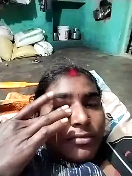 Snapshot of Big_Lovexx chatting on 02/16/26, 10:06 Big Lovexx online show from 02/16/26, 10:06