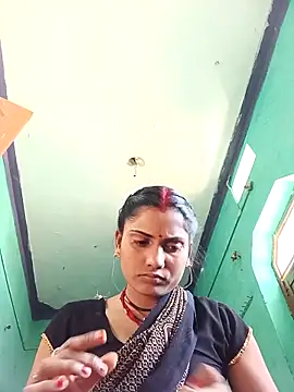 Snapshot of Pushpa_hotty chatting on 04/14/26, 04:40 Pushpa hotty online show from 04/14/26, 04:40