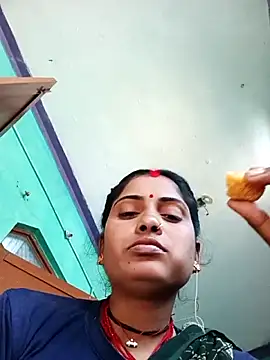 Snapshot of Pushpa_hotty chatting on 04/30/26, 03:46 Pushpa hotty online show from 04/30/26, 03:46