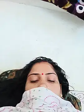 Snapshot of Pushpa_hotty chatting on 06/26/26, 03:44 Pushpa hotty online show from 06/26/26, 03:44
