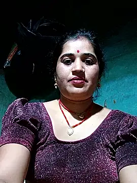 Snapshot of Hot_kamla chatting on 04/24/26, 10:18 Hot kamla online show from 04/24/26, 10:18