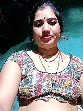 Snapshot of Hot_kamla chatting on 05/13/26, 11:22 Hot kamla online show from 05/13/26, 11:22