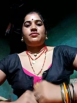 Snapshot of Hot_kamla chatting on 05/15/26, 10:50 Hot kamla online show from 05/15/26, 10:50